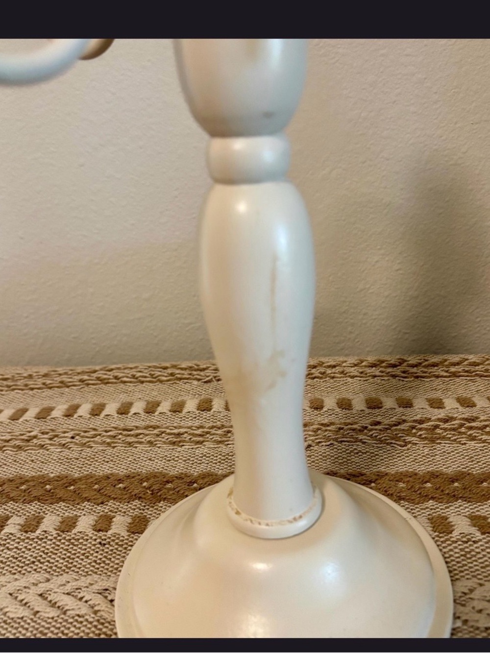Pioneer Woman Chandelier Mug Tree and 4 Novelty Gingham Stoneware Mugs-5 Pieces - Picture 12 of 12